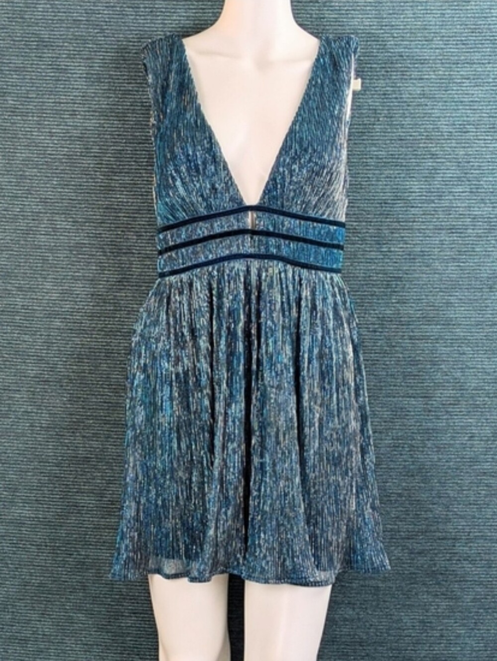 Lulu's Smoke Show Metallic Mini-Dress - Picture 3 of 10